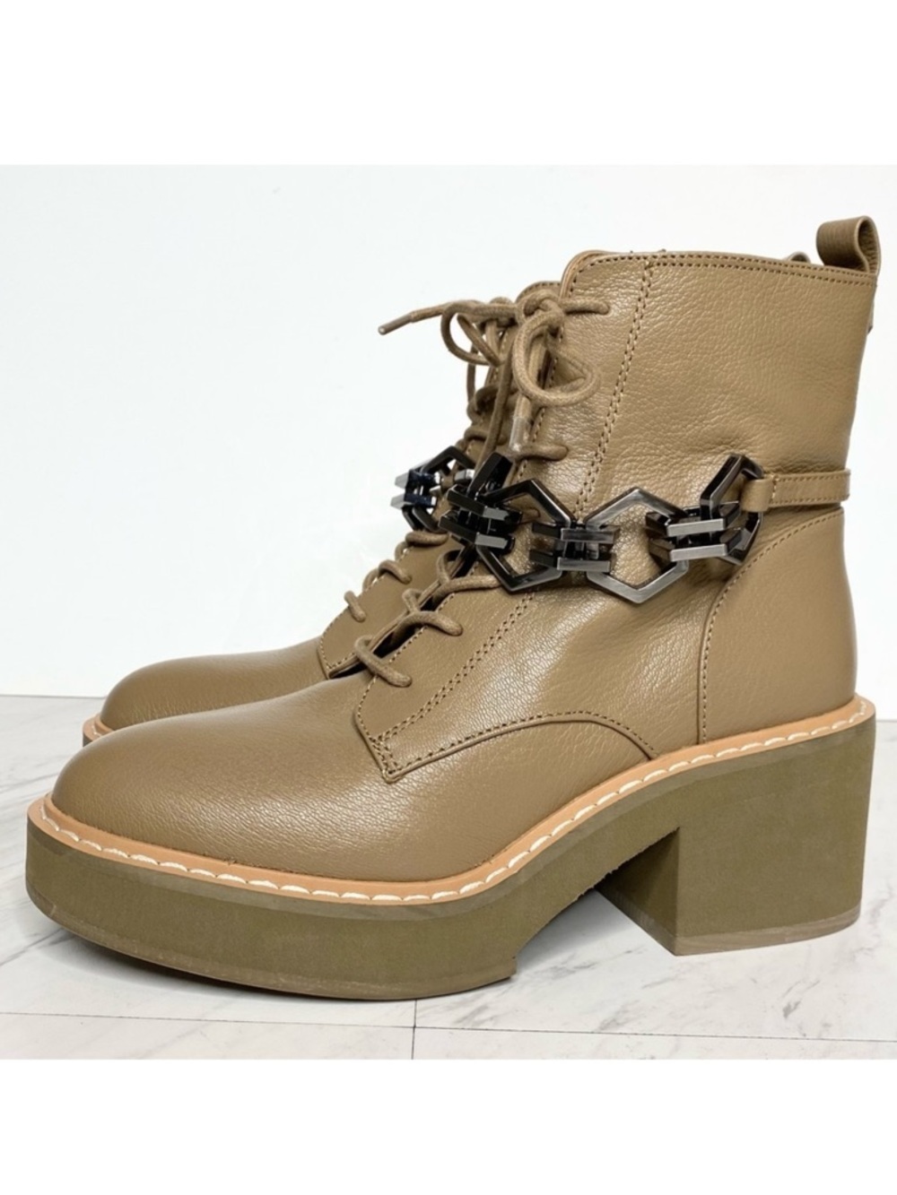 Vince Camuto Keltana Brown Leather Lace Up Bootie 8 1/2 M